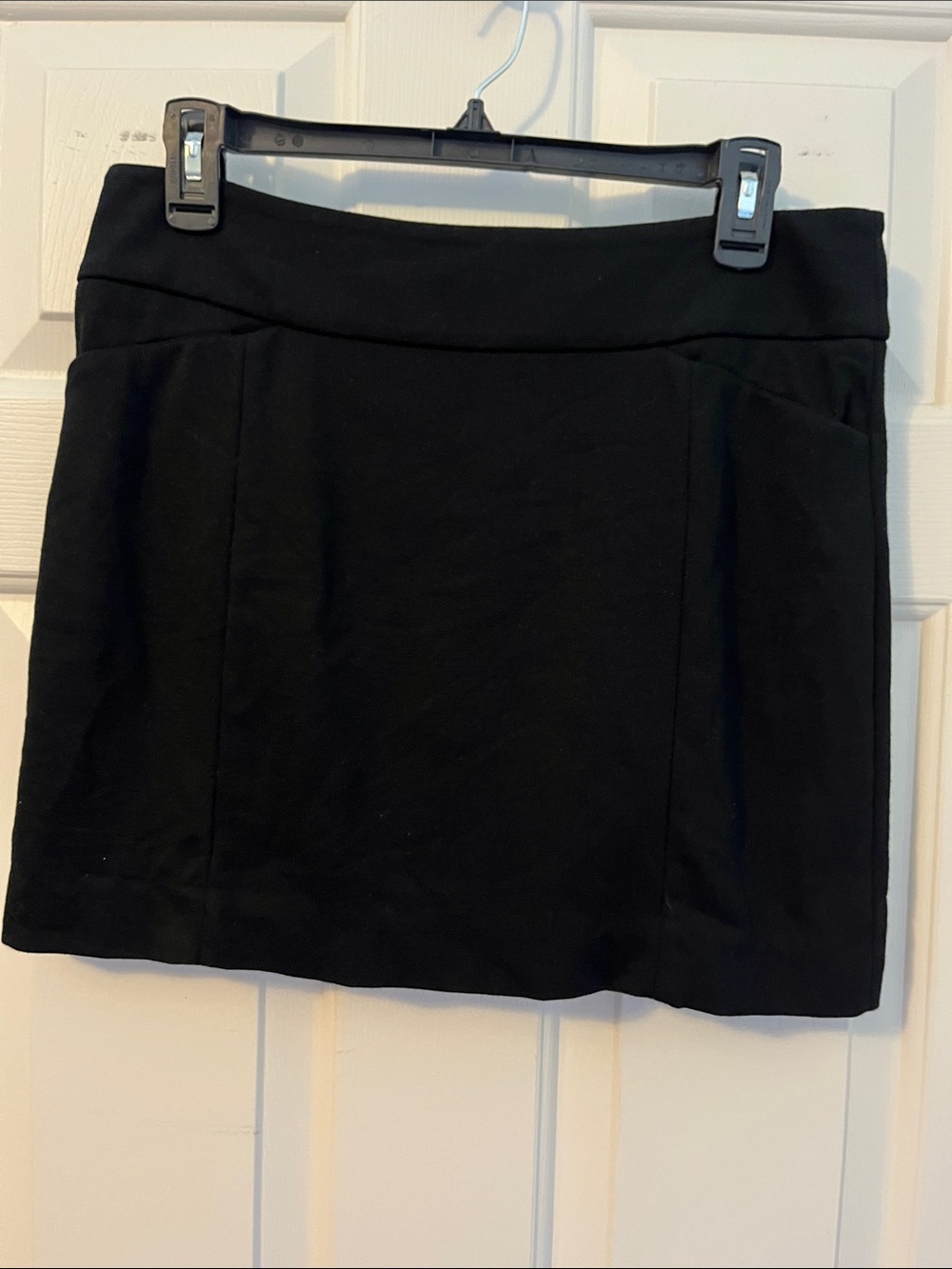 White House Black Market Black Ponte Mini Skirt